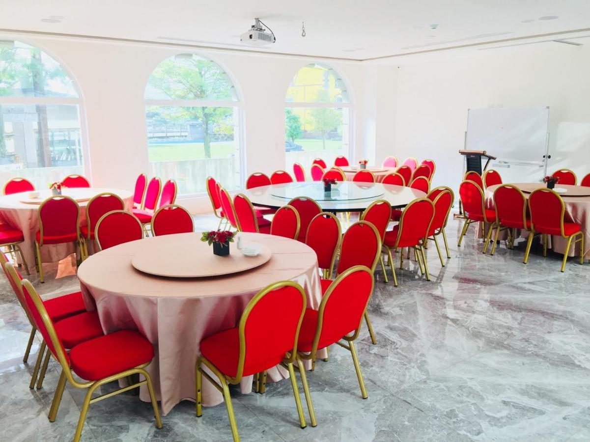The White Paris Hotel Джиаоси Екстериор снимка