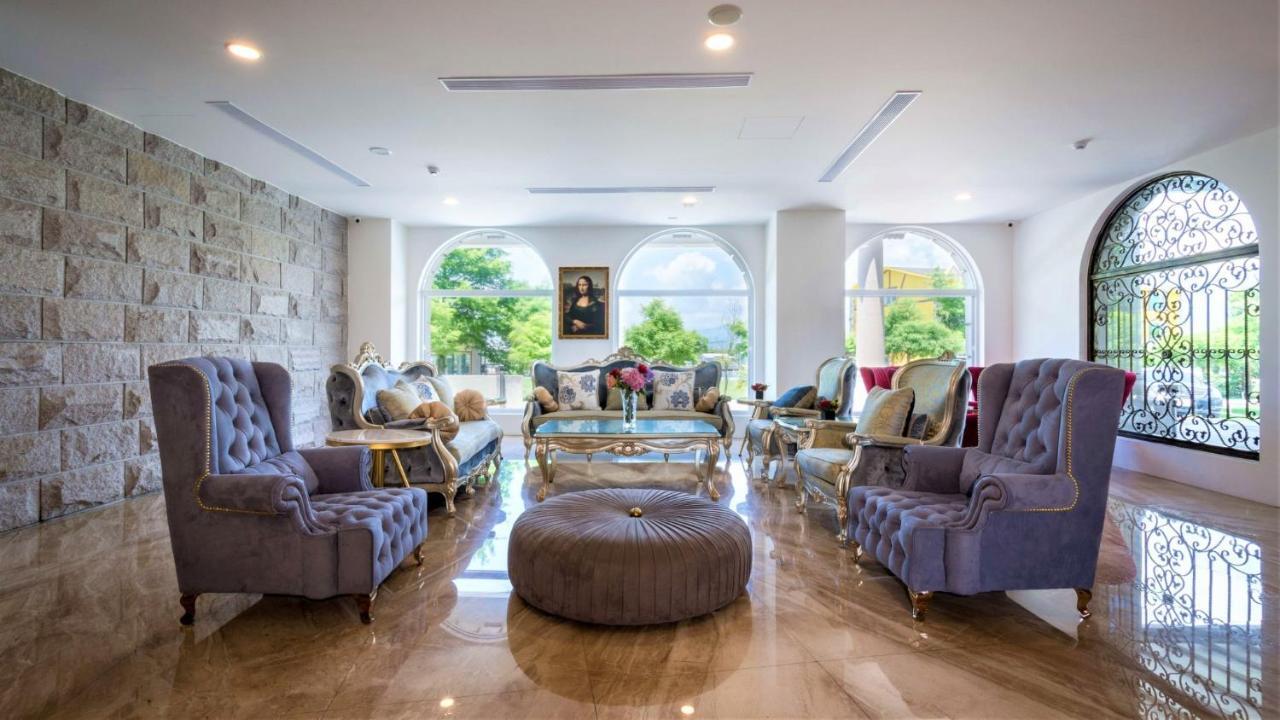 The White Paris Hotel Джиаоси Екстериор снимка