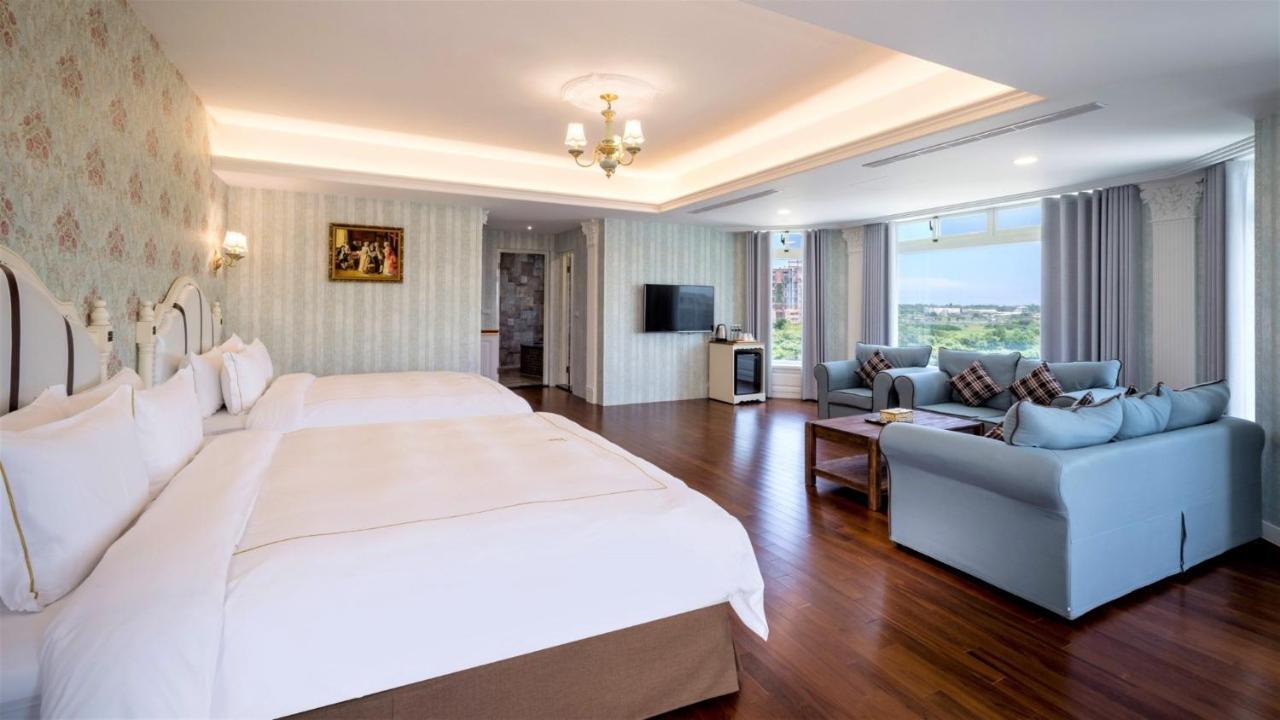 The White Paris Hotel Джиаоси Екстериор снимка